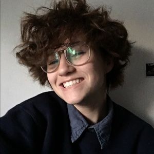 Meet your Posher, Mia